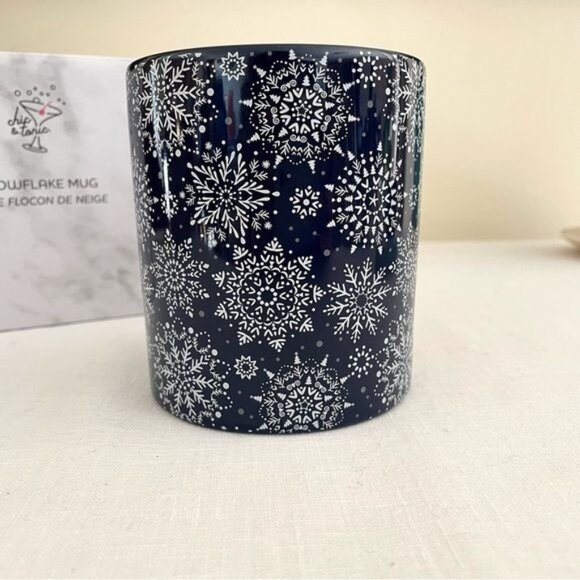 Chic & Tonic Snowflake Coffee Mug 16 Oz New with Gift Box - Picture 5 of 13